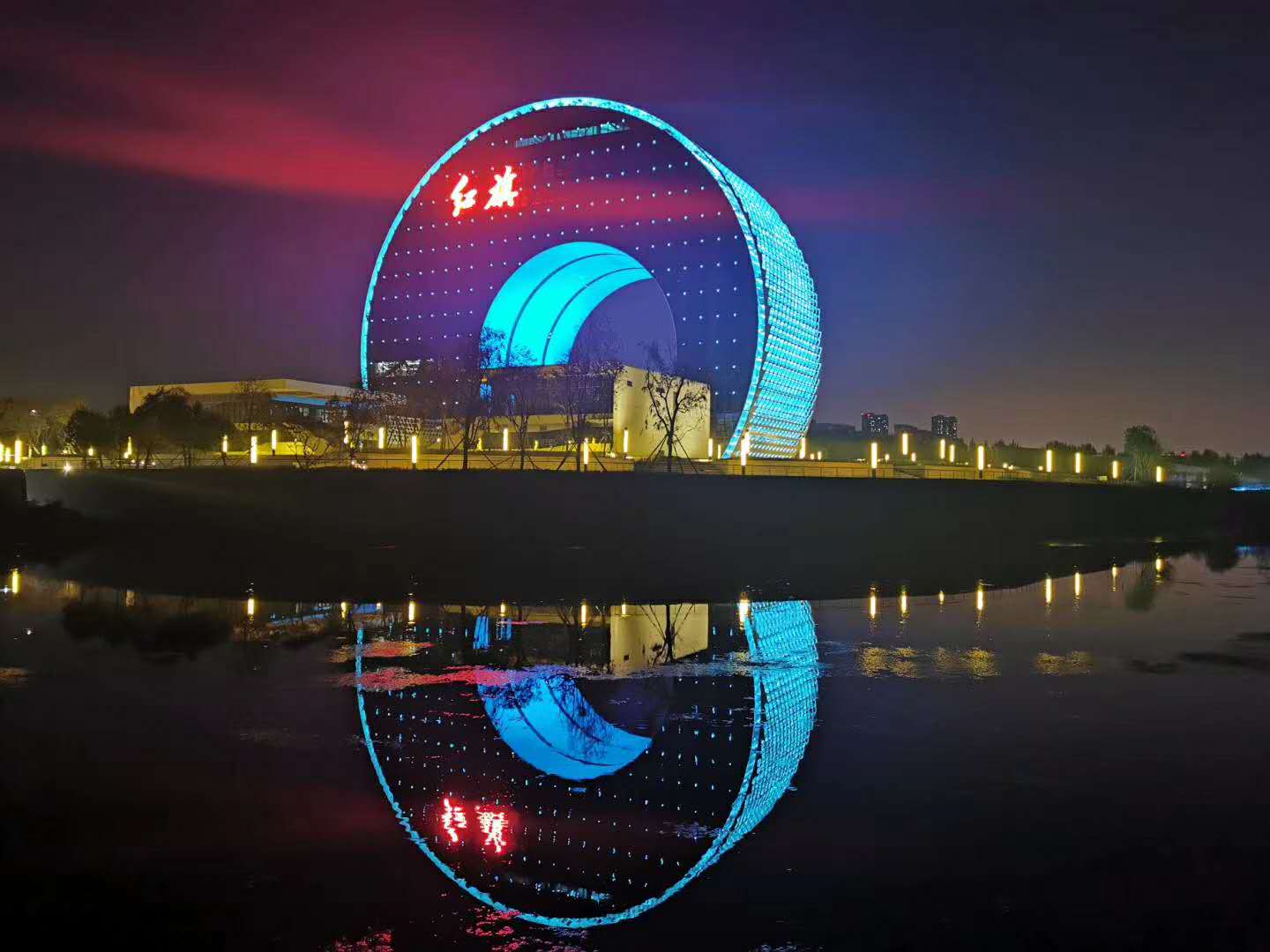 長春紅旗216㎡ 戶外led視頻燈條屏